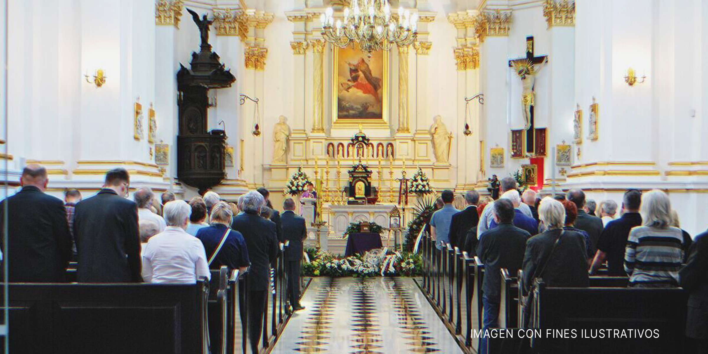 Funeral en una iglesia. | Foto: Shutterstock