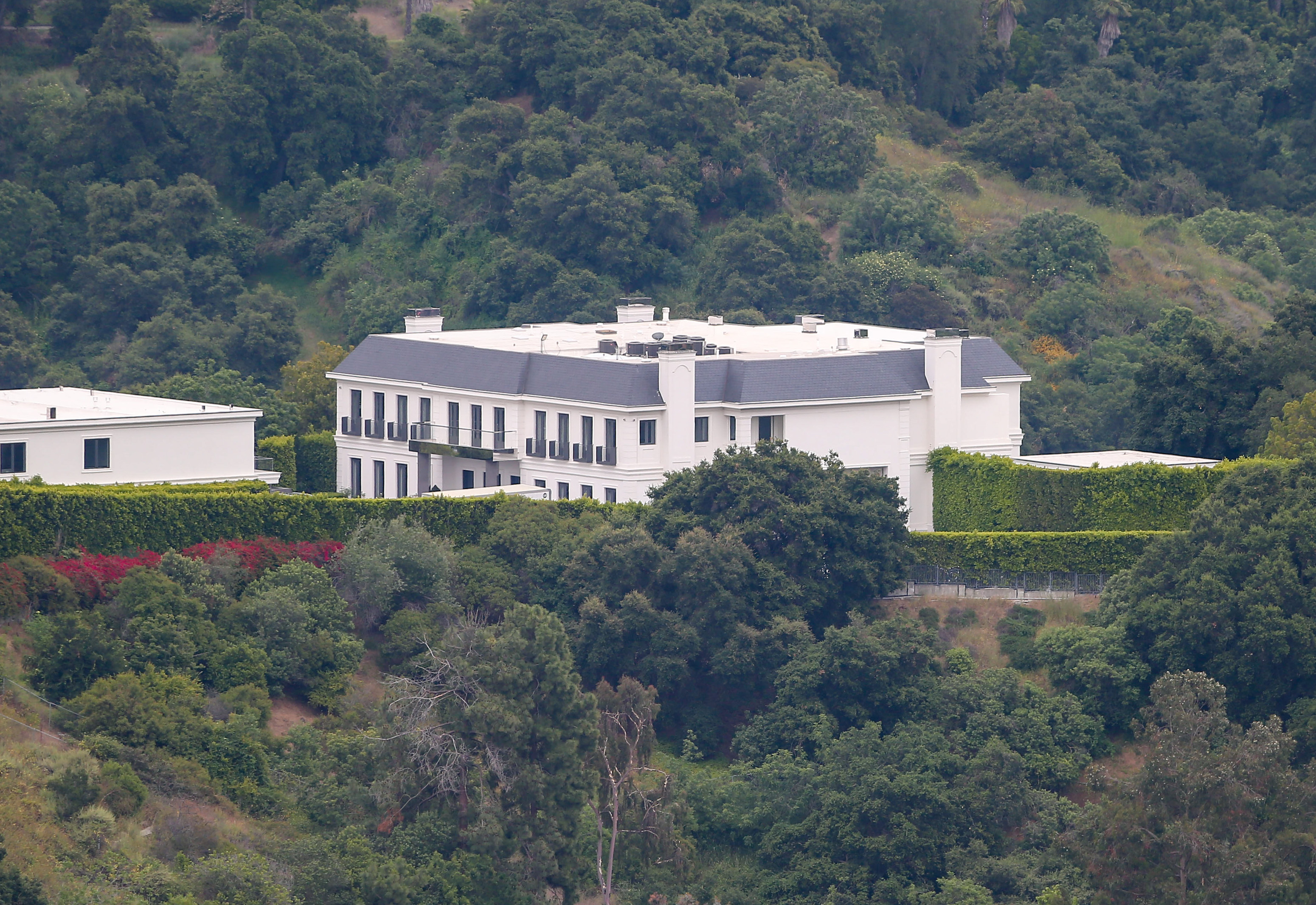 Una vista de Beverly Hills de Ben Affleck y Jennifer Lopez vista el 7 de junio de 2023 en Los Angeles, California. | Fuente: Getty Images