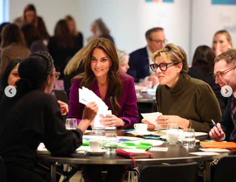 La princesa Catherine conversando con los asistentes al Simposio Nacional Shaping Us, publicado el 15 de noviembre de 2023 | Fuente: Instagram/earlychildhood y princeandprincessofwales