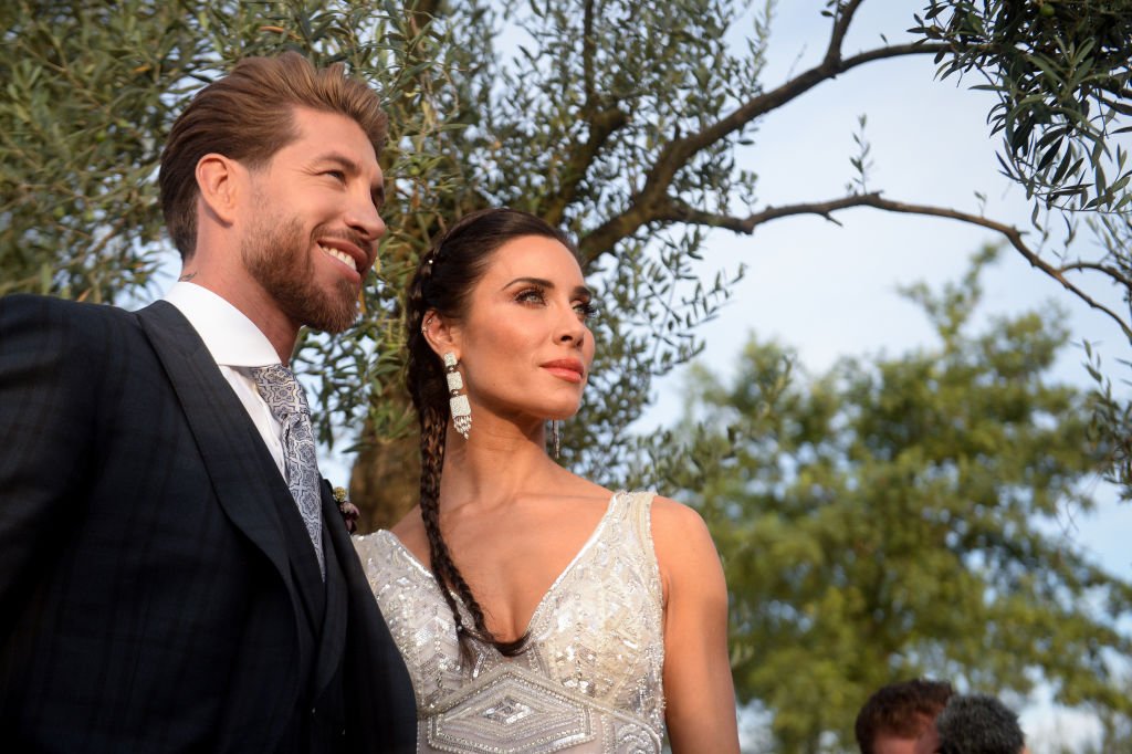 La novia Pilar Rubio y el novio Sergio Ramos posan antes de la boda el 15 de junio de 2019 en Sevilla, España. | Imagen: Getty Images 