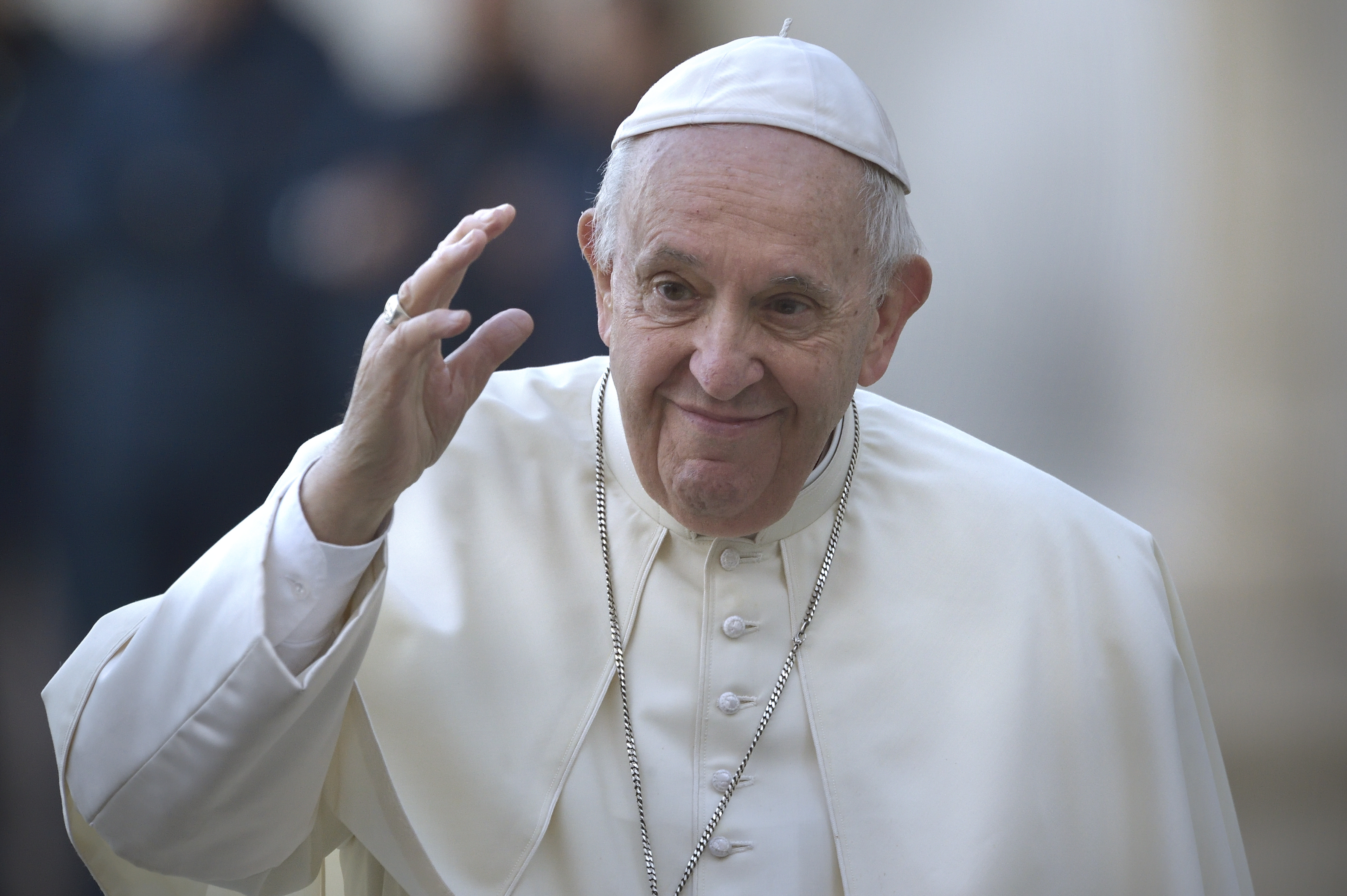 El Papa Francisco se reúne en la Plaza de San Pedro, Ciudad del Vaticano, el 18 de abril de 2022. | Fuente: Getty Images