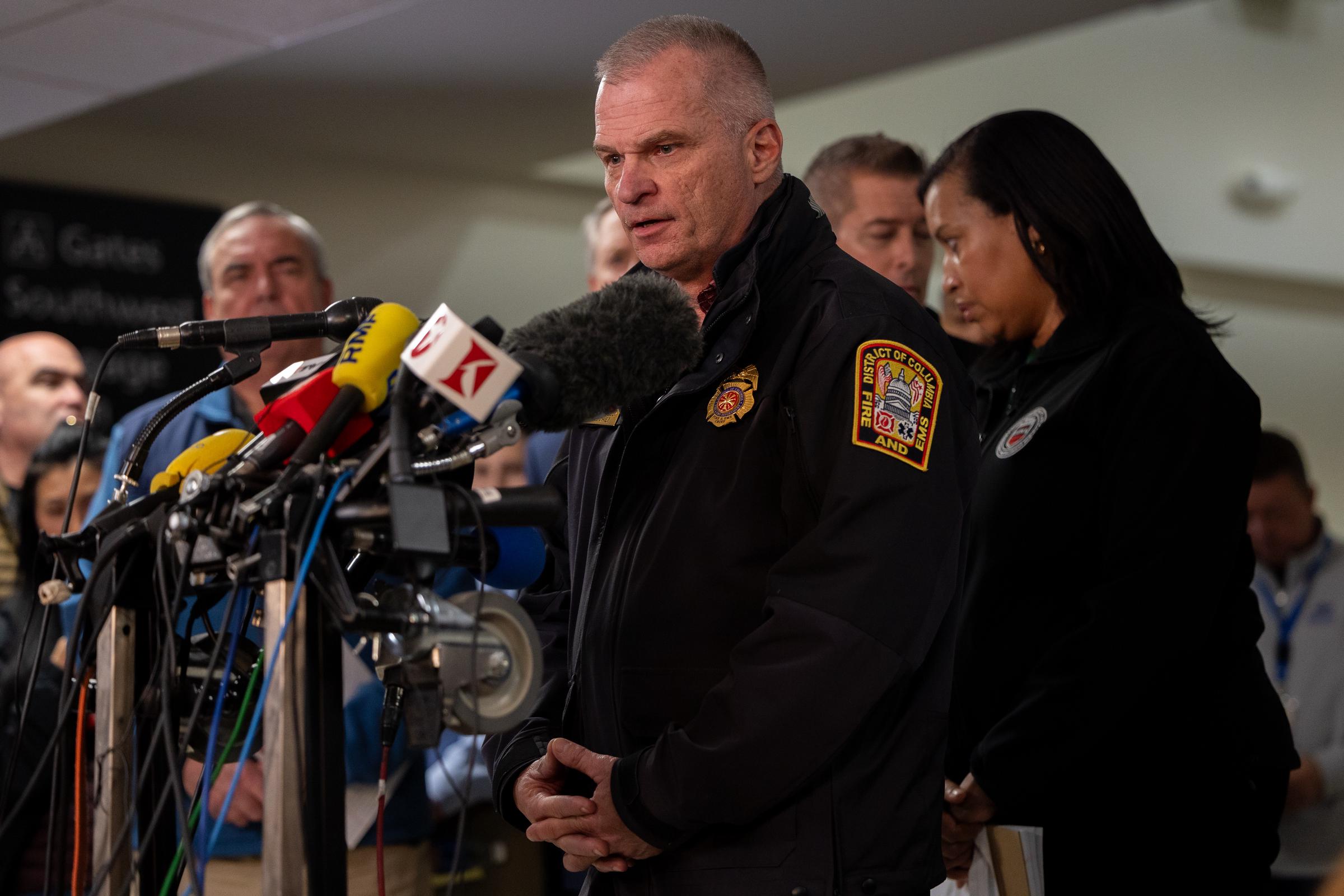 John Donnelly habla en una rueda de prensa el 30 de enero de 2025, en Washington, D.C. | Fuente: Getty Images