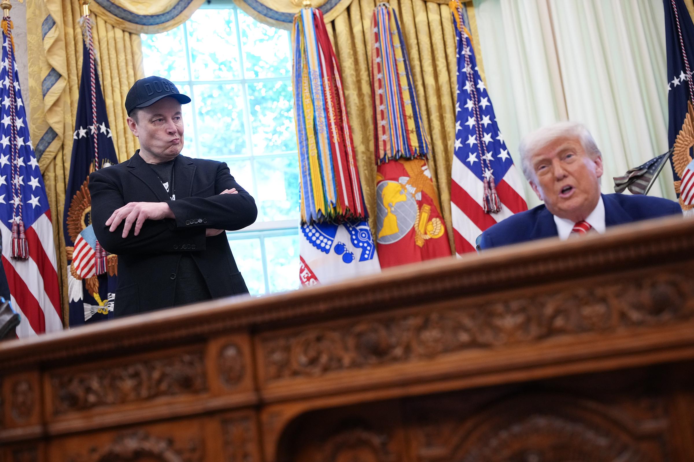 Trump, ante las preguntas de los periodistas, afirmó que no se había dado cuenta en absoluto del hematoma.