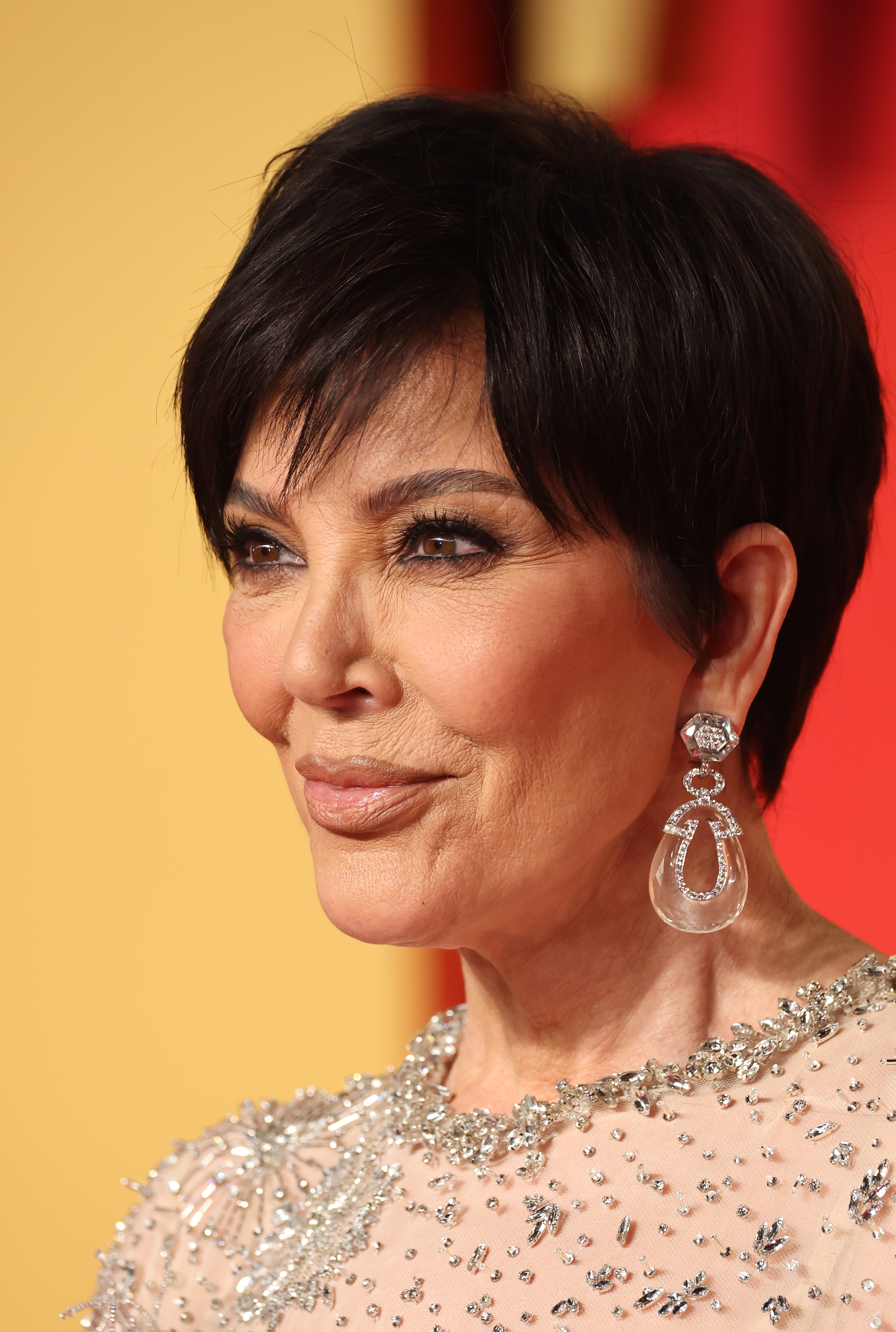 Kris Jenner asiste a la fiesta de los Óscar de Vanity Fair de 2024 en el Wallis Annenberg Center for the Performing Arts. | Fuente: Getty Images