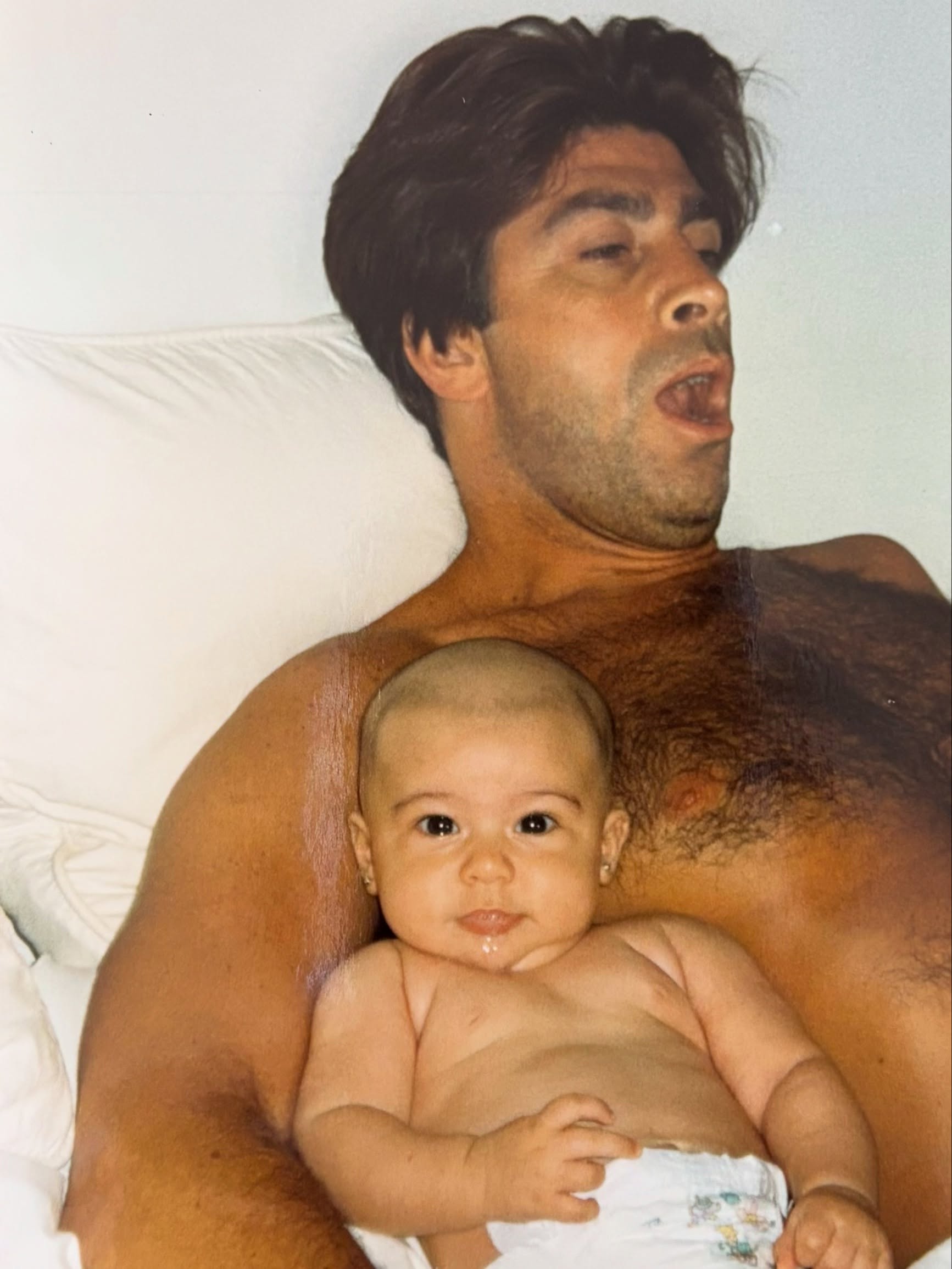 Nicolás Repetto junto a su hija Renata de bebé | Fuente: Instagram/florraggi