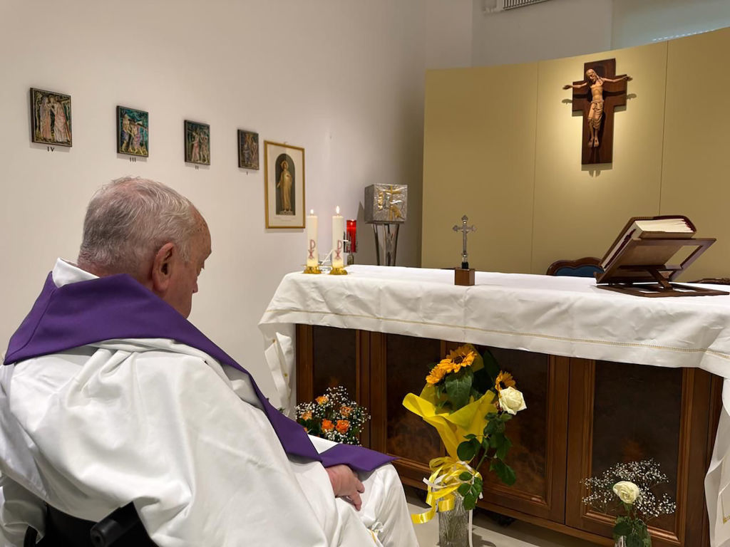 La foto actual del Papa difundida por el Vaticano. | Foto: Getty Images