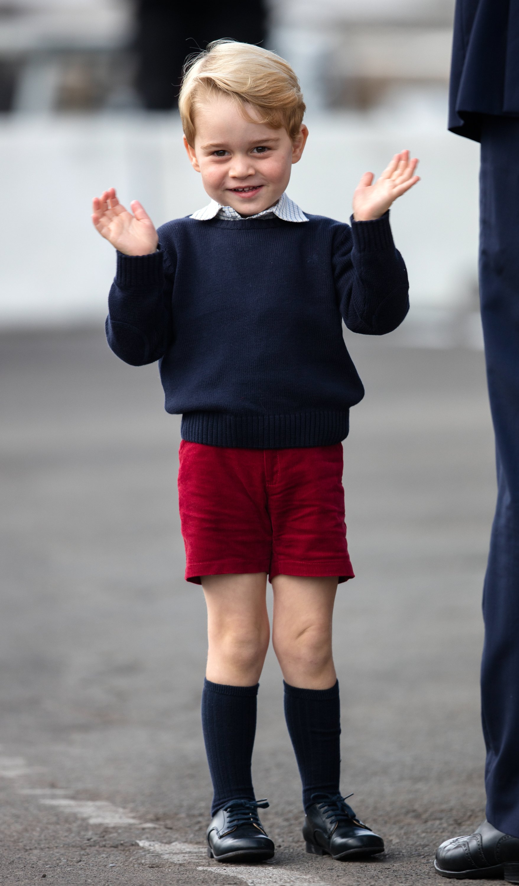 Príncipe George de Cambridge partiendo de Victoria, Canadá, el 1 de octubre de 2016 | Foto: Getty Images