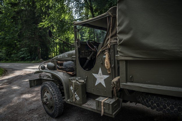 Camión militar usado en la Segunda Guerra Mundial. │Foto: Freepik