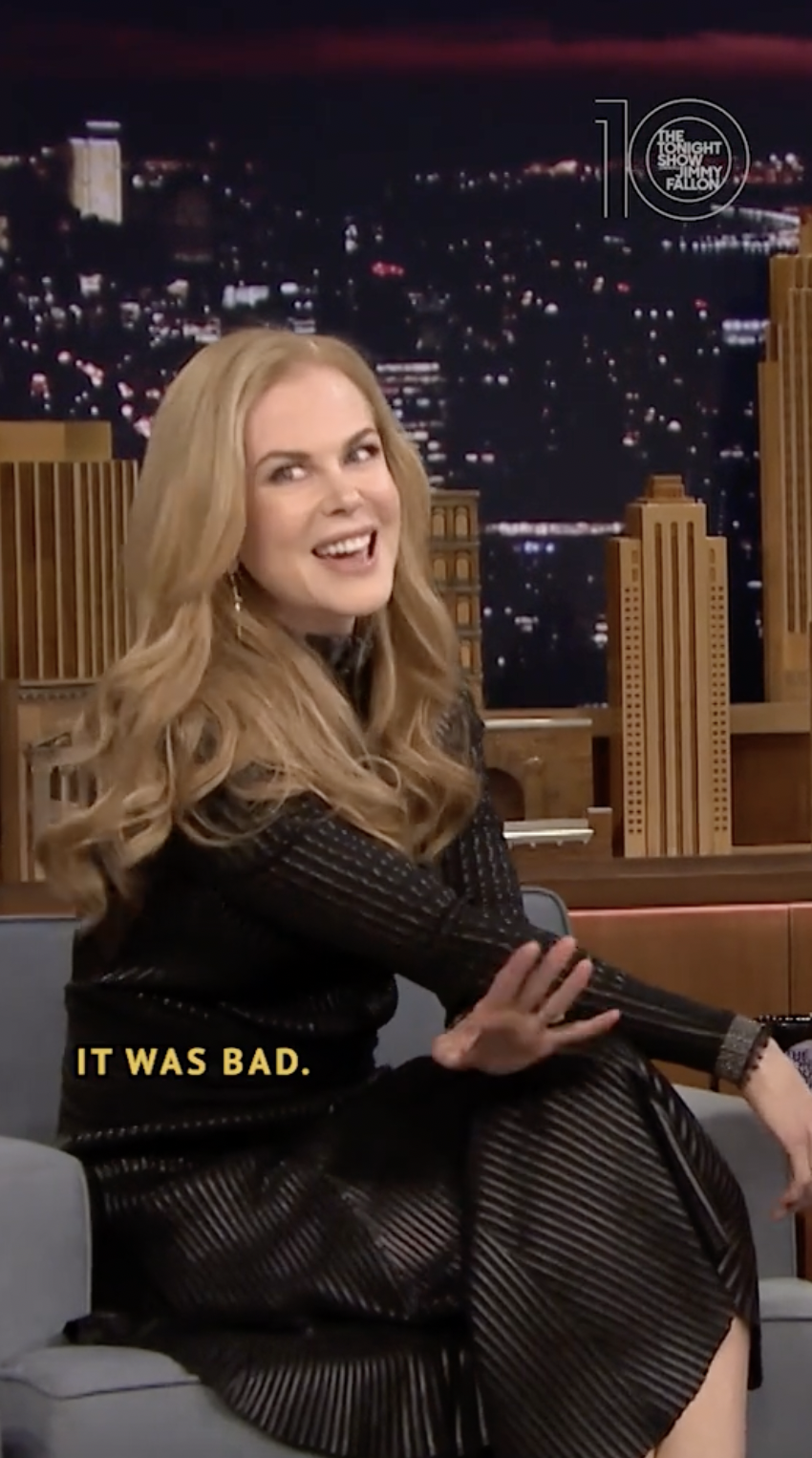 Nicole Kidman habla de su inolvidable cita con un presentador de TV, en un vídeo de TikTok, fechado en abril de 2022 | Fuente: Tiktok/@fallontonight